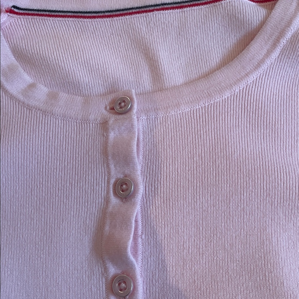 🌸🎀 Tommy Hilfiger Baby Pink Cardigan
Sweater Size S/M - Picture 7 of 7
